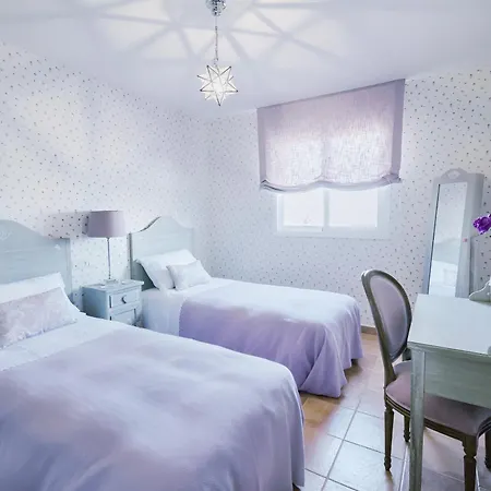 Stylish 3 Bedroom, 2 Bath With Sun Terrace, Gorgeous Sea Views, Air Conditioning, Wi-fi & Communal Swimming Pool *